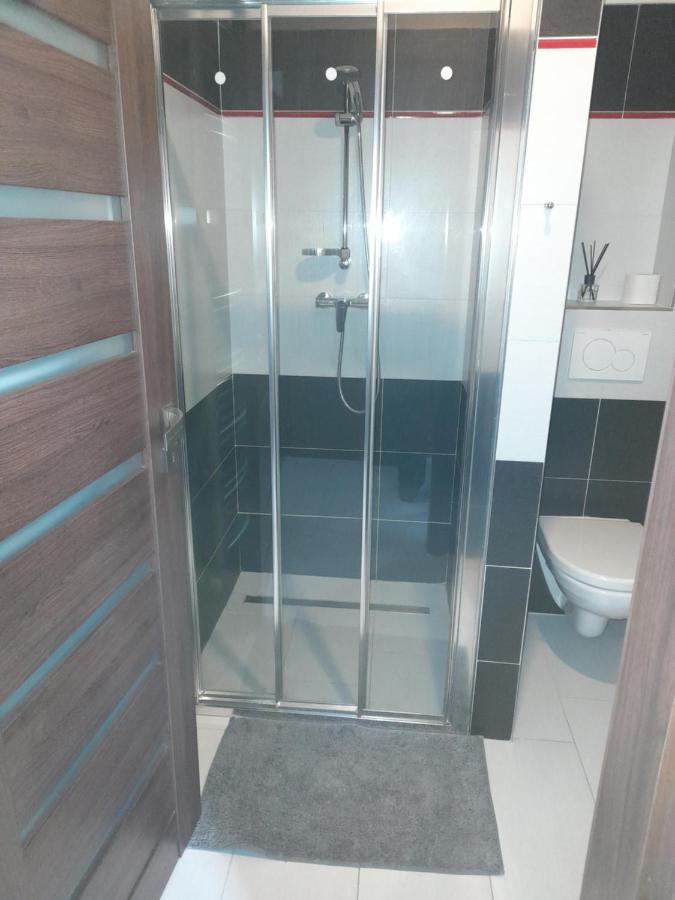 Hotel Vinotéka U Kozů Nové Město nad Metují Esterno foto